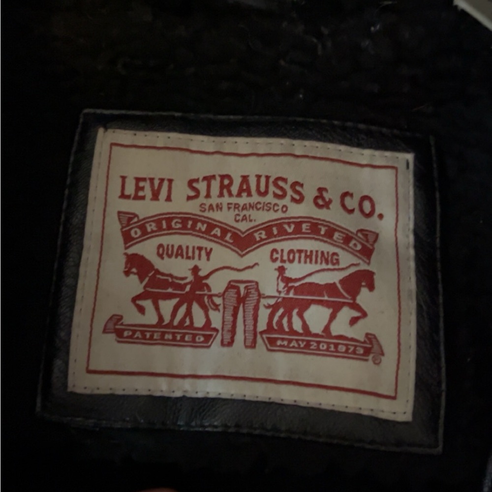 Levi’s Leather Jacket - Picture 5 of 6